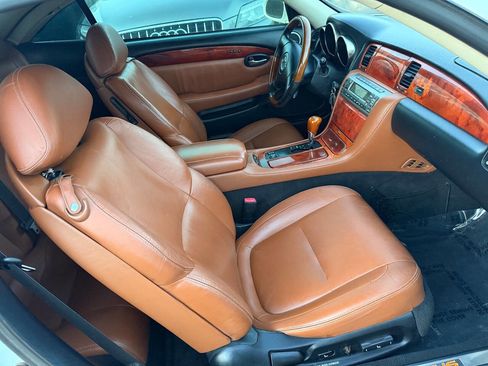 Used 2004 Lexus SC 430 Convertible image 15