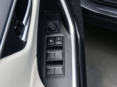 Used 2025 Toyota RAV4 XLE Premium w/ Weather Package FWD image 10