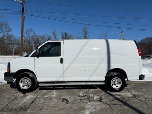 Used 2024 Chevrolet Express 2500 w/ Driver Convenience Package image 6