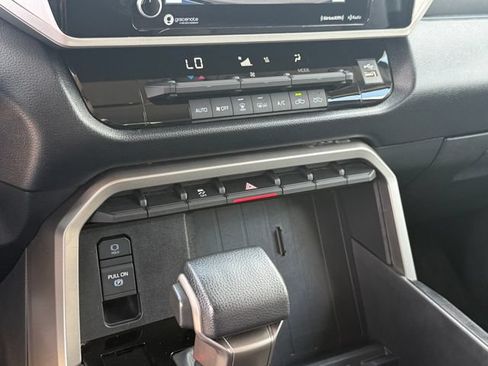 Used 2023 Toyota Tundra SR5 w/ SR5 Convenience Package AWD/4WD image 21