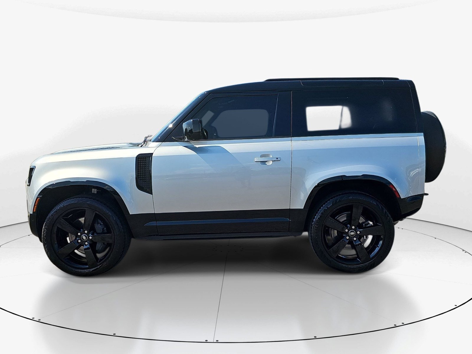 Used 2023 Land Rover Defender 90 X-Dynamic SE AWD/4WD image 7