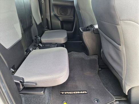 Certified 2023 Toyota Tacoma SR5 AWD/4WD image 17