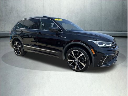 Used 2023 Volkswagen Tiguan SEL R-Line AWD/4WD image 9