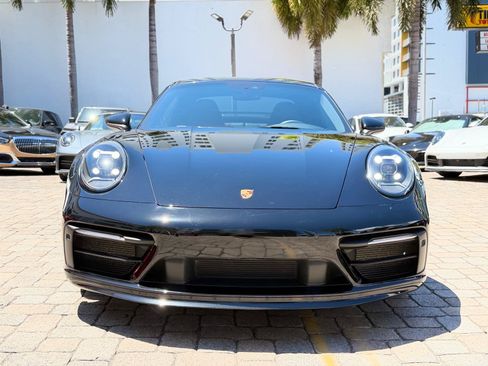 Used 2021 Porsche 911 Carrera 4 AWD/4WD image 3
