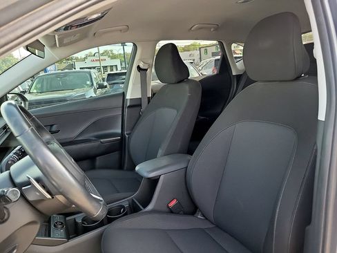 Used 2024 Hyundai Kona SEL w/ Convenience Package AWD/4WD image 11