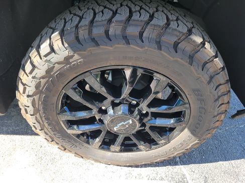 Used 2026 Chevrolet Silverado 2500 LTZ w/ Trail Boss Package AWD/4WD image 48