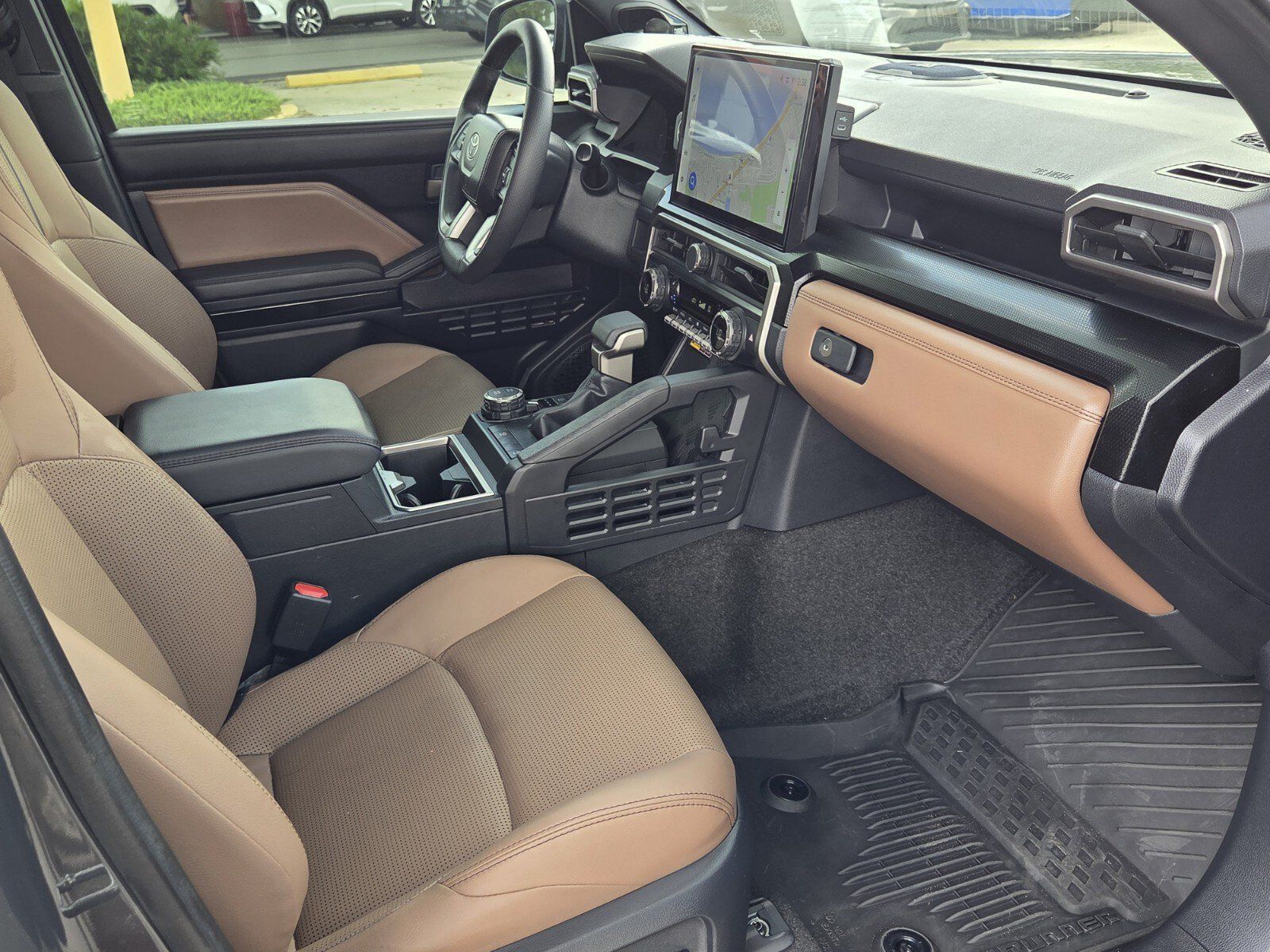 Certified 2025 Toyota 4Runner Limited AWD/4WD image 12