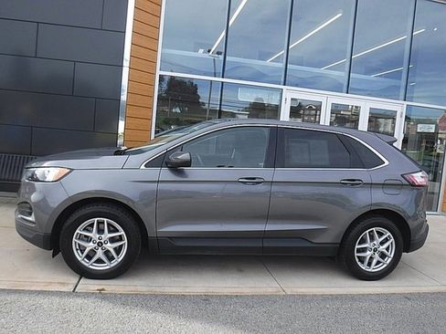 Used 2024 Ford Edge SEL image 2
