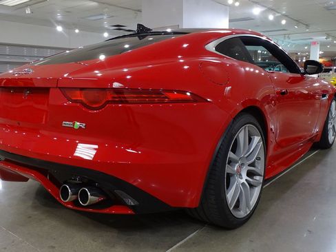 Used 2016 Jaguar F-TYPE R AWD/4WD image 15