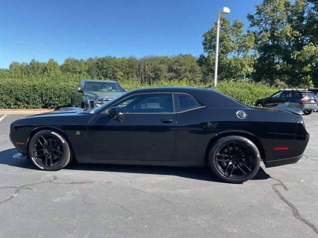 Used 2016 Dodge Challenger R/T Scat Pack RWD image 11