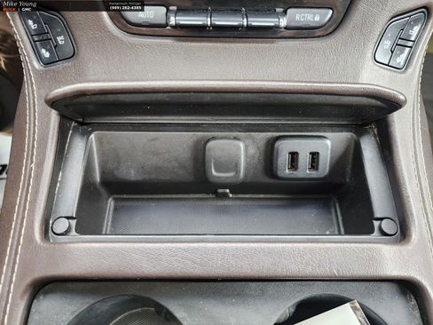 Used 2016 Chevrolet Suburban LTZ image 56