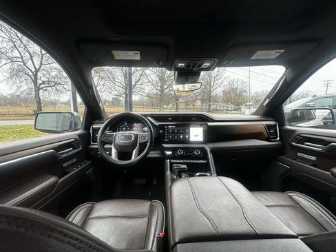 Used 2024 GMC Sierra 1500 Denali w/ Denali Reserve Package image 11