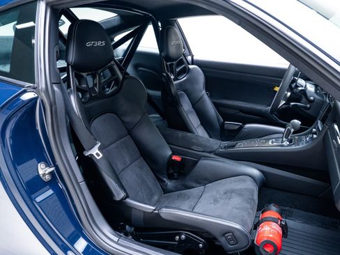 Used 2016 Porsche 911 GT3 RS image 18