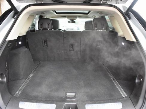 Used 2019 Cadillac XT5 Premium Luxury image 37