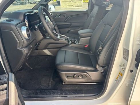 New 2026 Chevrolet Colorado LT w/ LT Convenience Package AWD/4WD image 12
