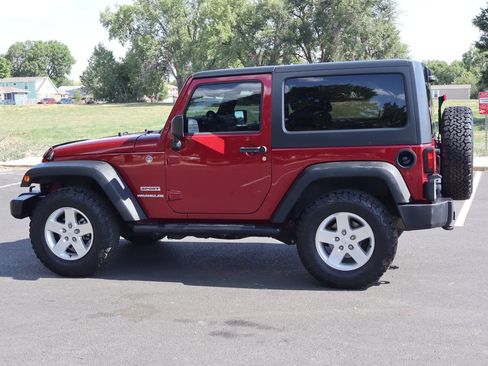 Used 2013 Jeep Wrangler Sport AWD/4WD image 8