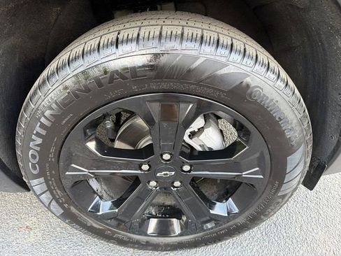 Used 2025 Chevrolet Equinox LT w/ Convenience Package II FWD image 12
