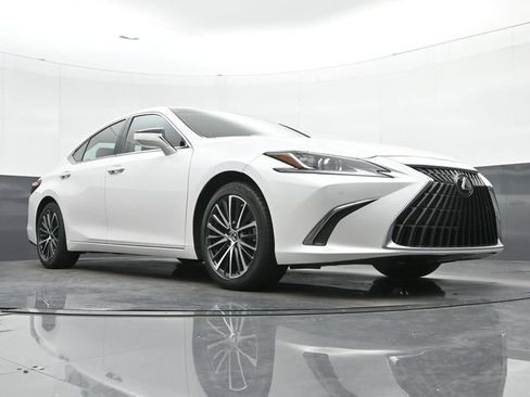 Certified 2023 Lexus ES 350 w/ Premium Package FWD image 10