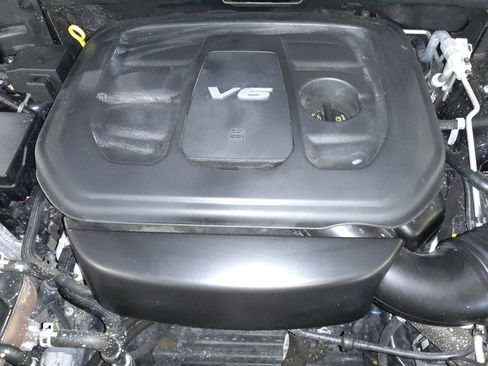 Used 2018 Jeep Grand Cherokee Limited image 30