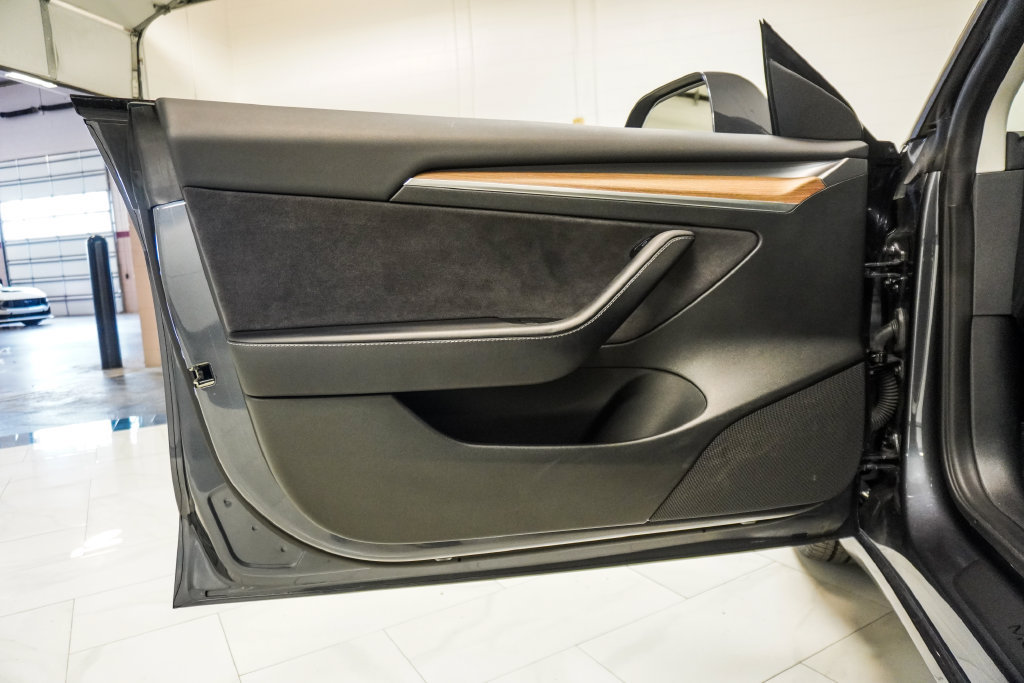 Used 2023 Tesla Model 3 Standard Range RWD image 18