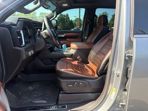 Used 2024 GMC Sierra 2500 Denali Ultimate w/ LPO, GMC Protection Package AWD/4WD image 17