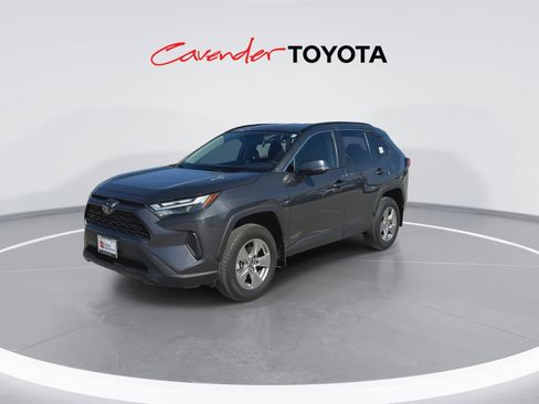 Certified 2025 Toyota RAV4 XLE FWD image 4