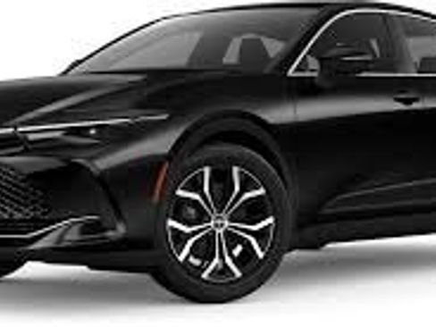 Used 2024 Toyota Crown XLE image 1