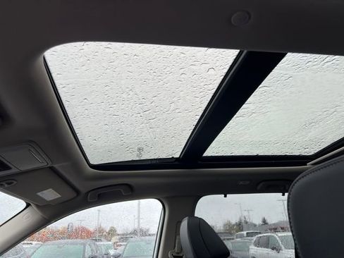 New 2025 Honda Pilot Touring image 27