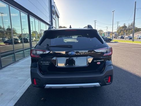 Used 2021 Subaru Outback Limited image 4