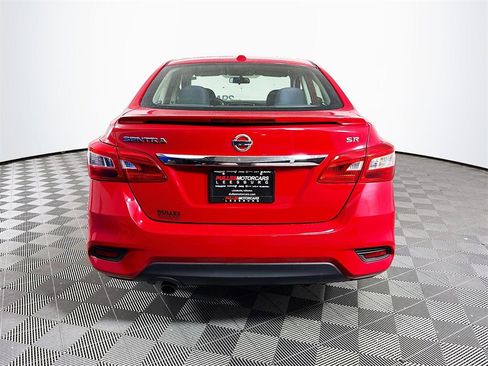Used 2019 Nissan Sentra SR image 6