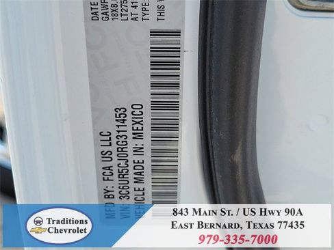 Used 2024 RAM 2500 Tradesman w/ Chrome Appearance Group image 32