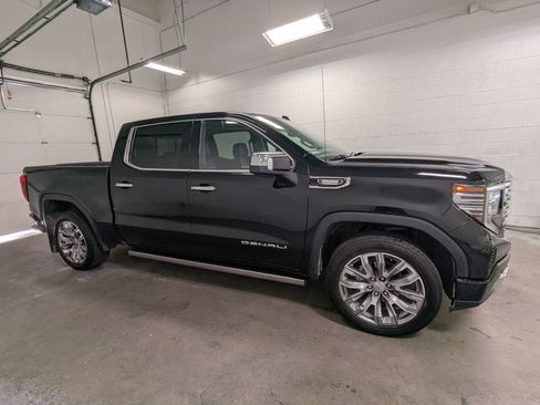 Used 2024 GMC Sierra 1500 Denali w/ Denali Reserve Package AWD/4WD image 3