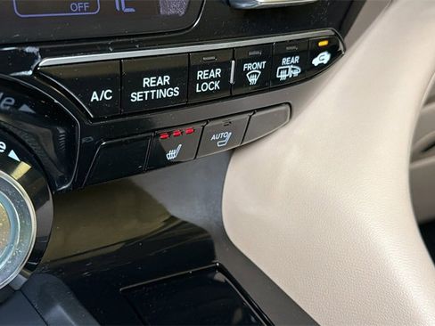 Used 2023 Acura MDX SH-AWD w/ Technology Package image 34