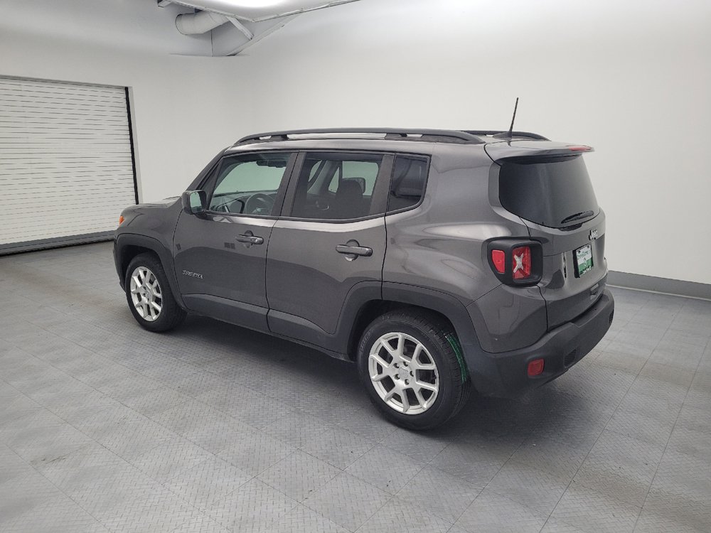 Used 2020 Jeep Renegade Latitude w/ Popular Equipment Group FWD image 3