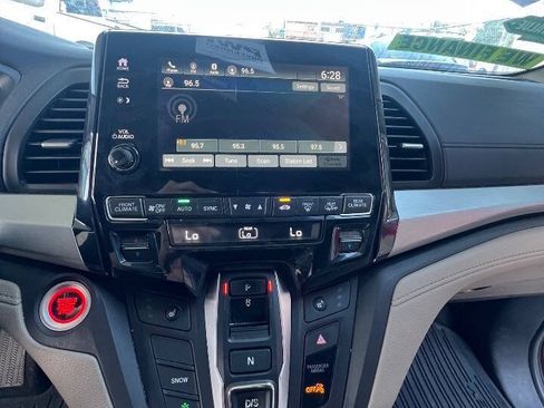Used 2019 Honda Odyssey EX image 12