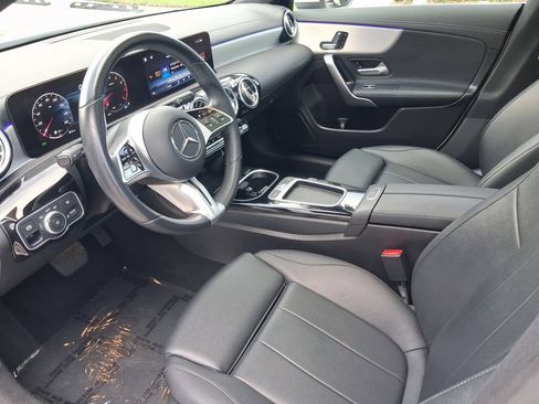 Used 2025 Mercedes-Benz CLA 250 image 15
