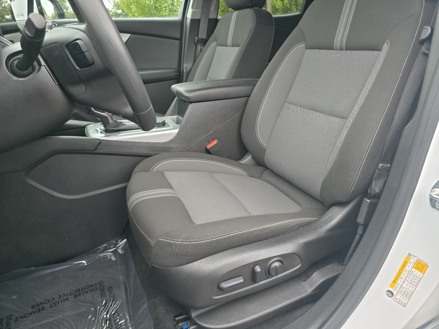 Used 2025 Chevrolet Blazer LT FWD image 29