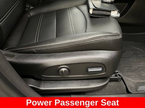 Certified 2024 GMC Terrain Denali w/ Denali Premium Package AWD/4WD image 14