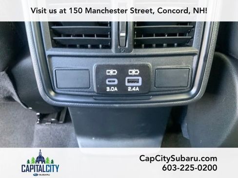 Used 2025 Subaru Forester Premium image 17