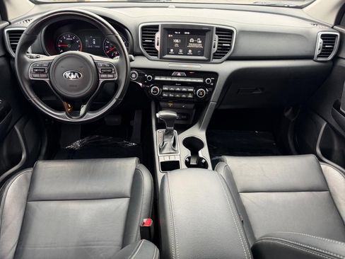 Used 2018 Kia Sportage EX image 10