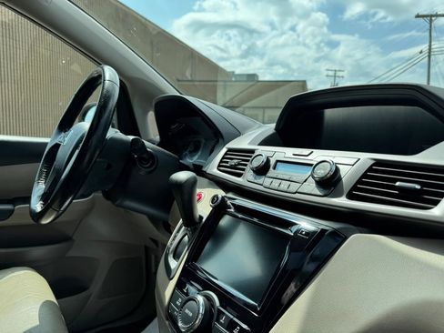 Used 2017 Honda Odyssey EX-L image 29