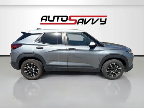 Used 2022 Chevrolet TrailBlazer ACTIV w/ Sun and Liftgate Package FWD image 8