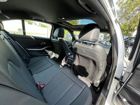 Used 2025 BMW 330i Sedan image 33