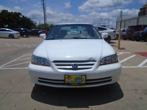 Used 2002 Honda Accord EX image 2