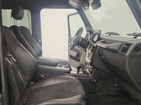 Used 2017 Mercedes-Benz G 550 Squared image 33