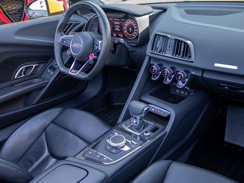 Used 2021 Audi R8 V10 image 13