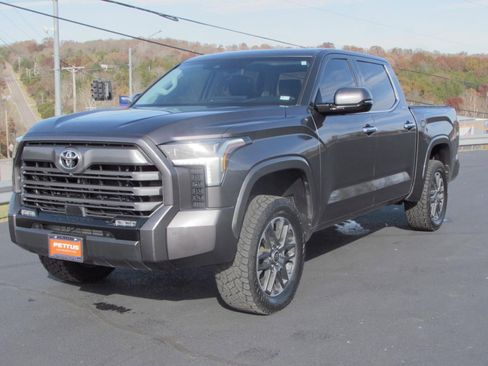 Used 2022 Toyota Tundra Limited image 3