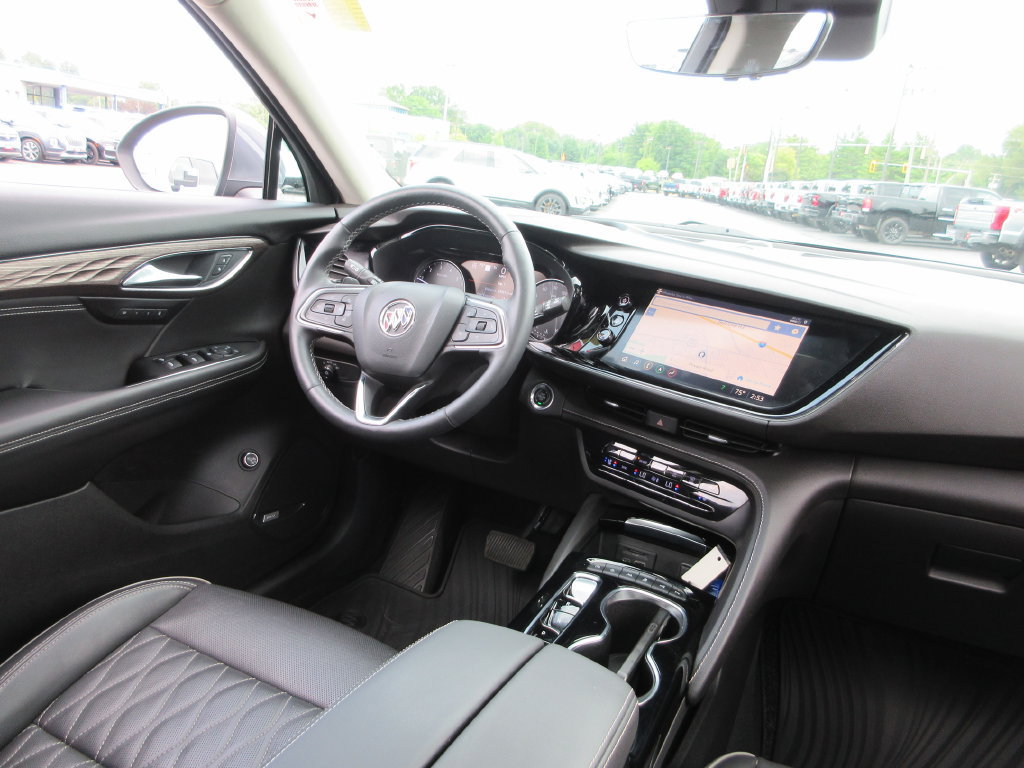 Certified 2022 Buick Envision Avenir w/ Technology Package II AWD/4WD image 27
