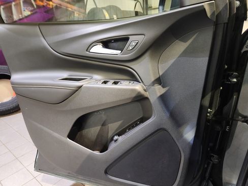 Used 2019 Chevrolet Equinox Premier image 13