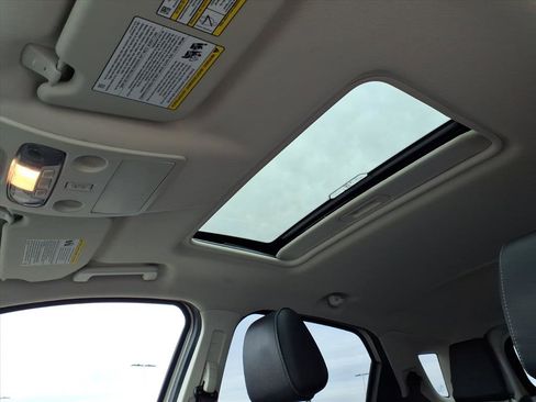 Used 2022 Ford EcoSport SES image 12